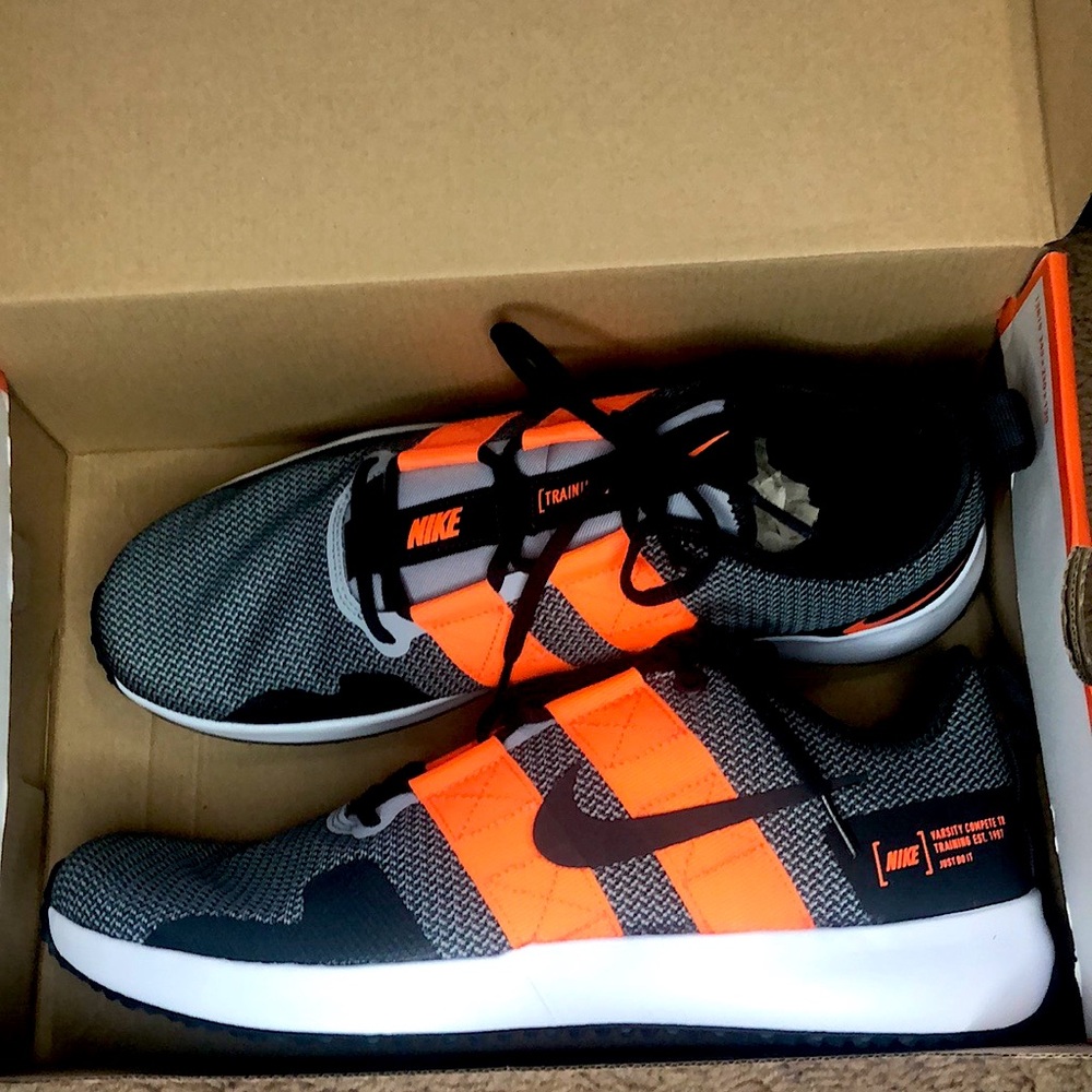 NIKE Varsity Compete tr 2